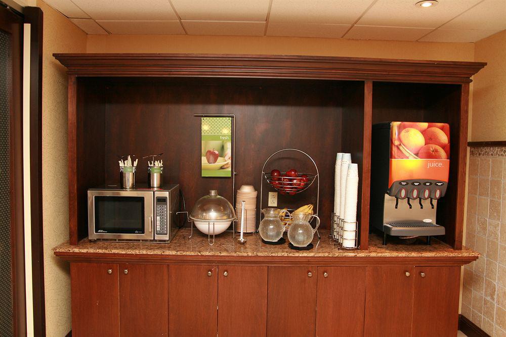Hampton Inn & Suites Alexandria Old Town Area South Ngoại thất bức ảnh