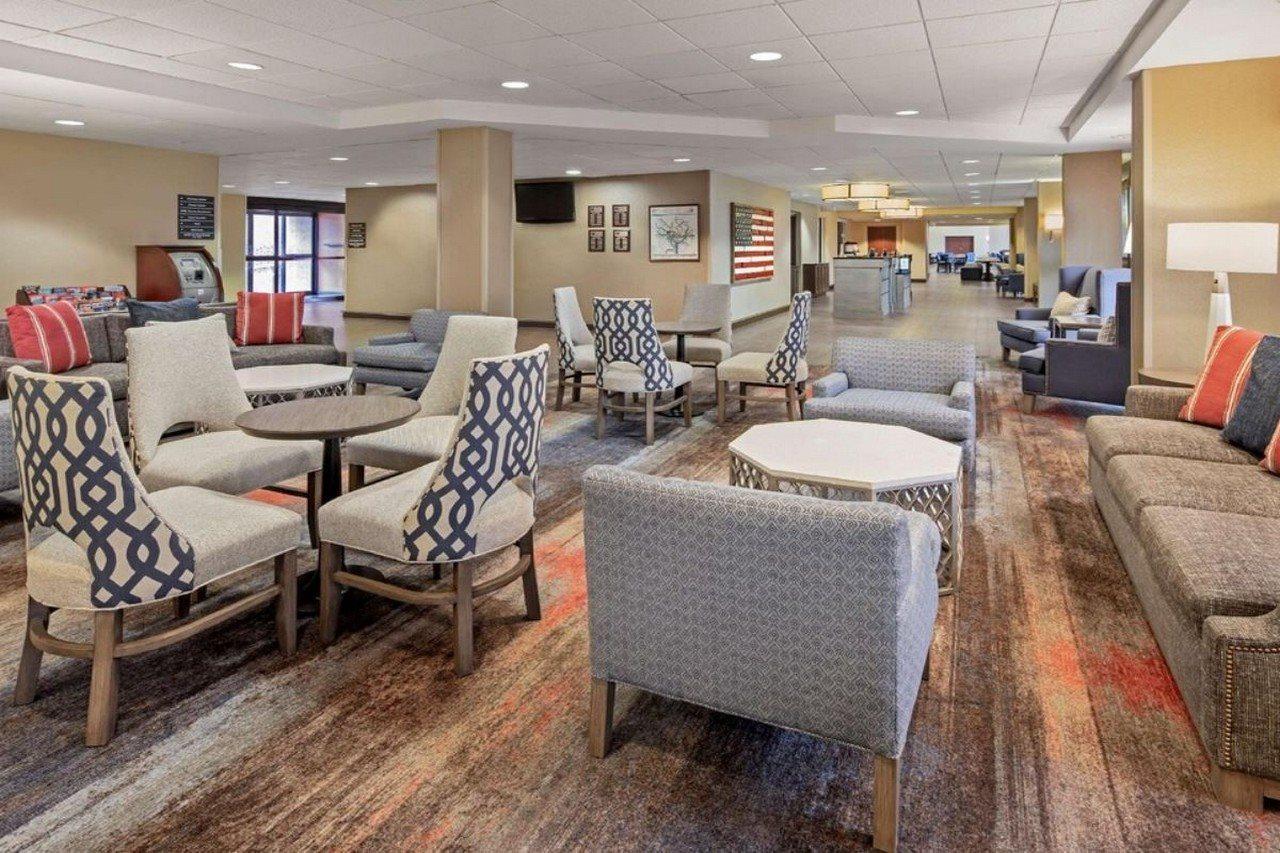 Hampton Inn & Suites Alexandria Old Town Area South Ngoại thất bức ảnh