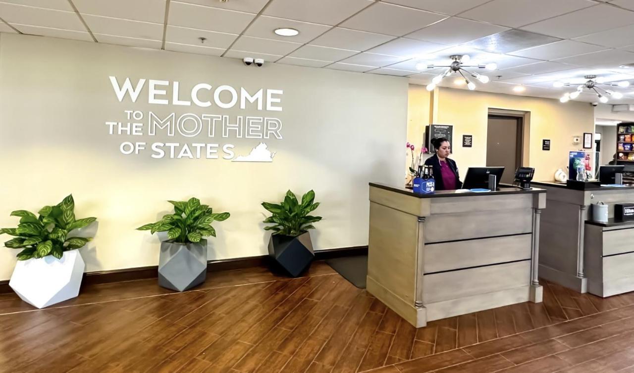 Hampton Inn & Suites Alexandria Old Town Area South Ngoại thất bức ảnh