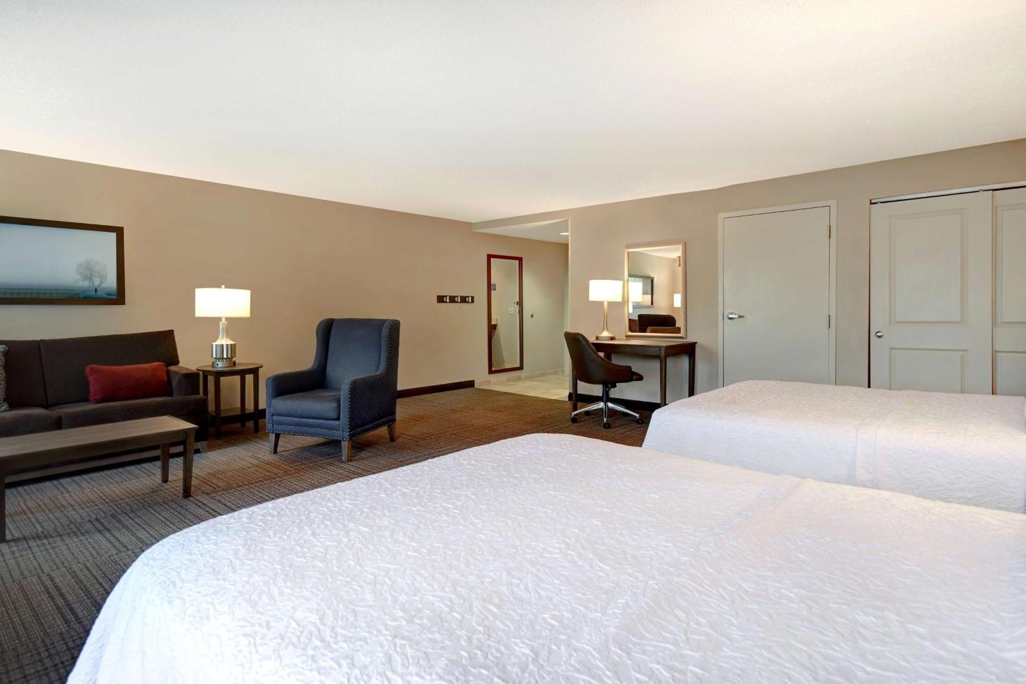 Hampton Inn & Suites Alexandria Old Town Area South Ngoại thất bức ảnh