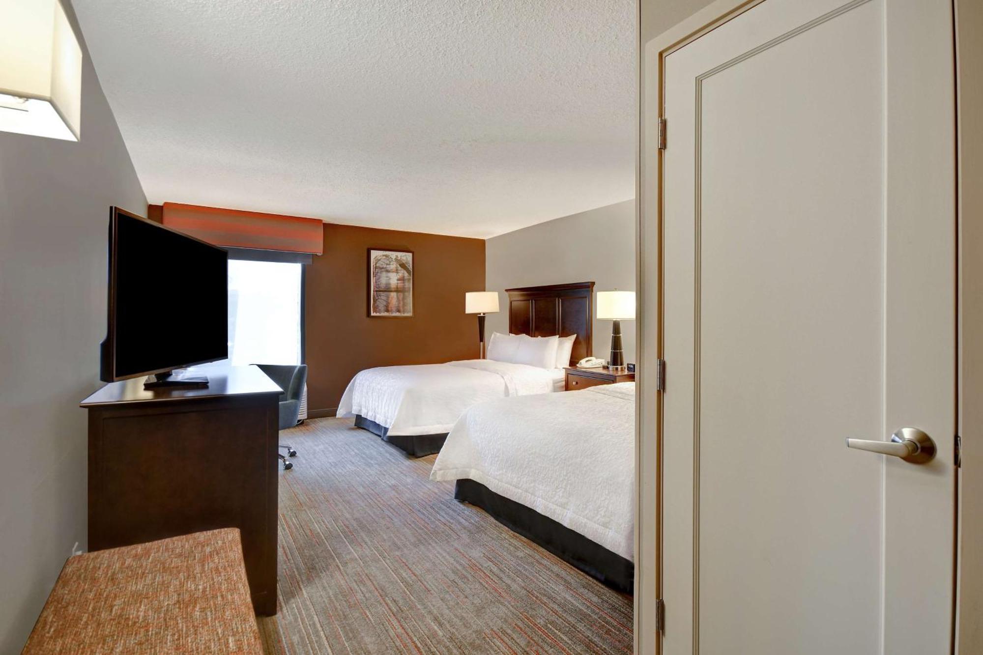 Hampton Inn & Suites Alexandria Old Town Area South Ngoại thất bức ảnh