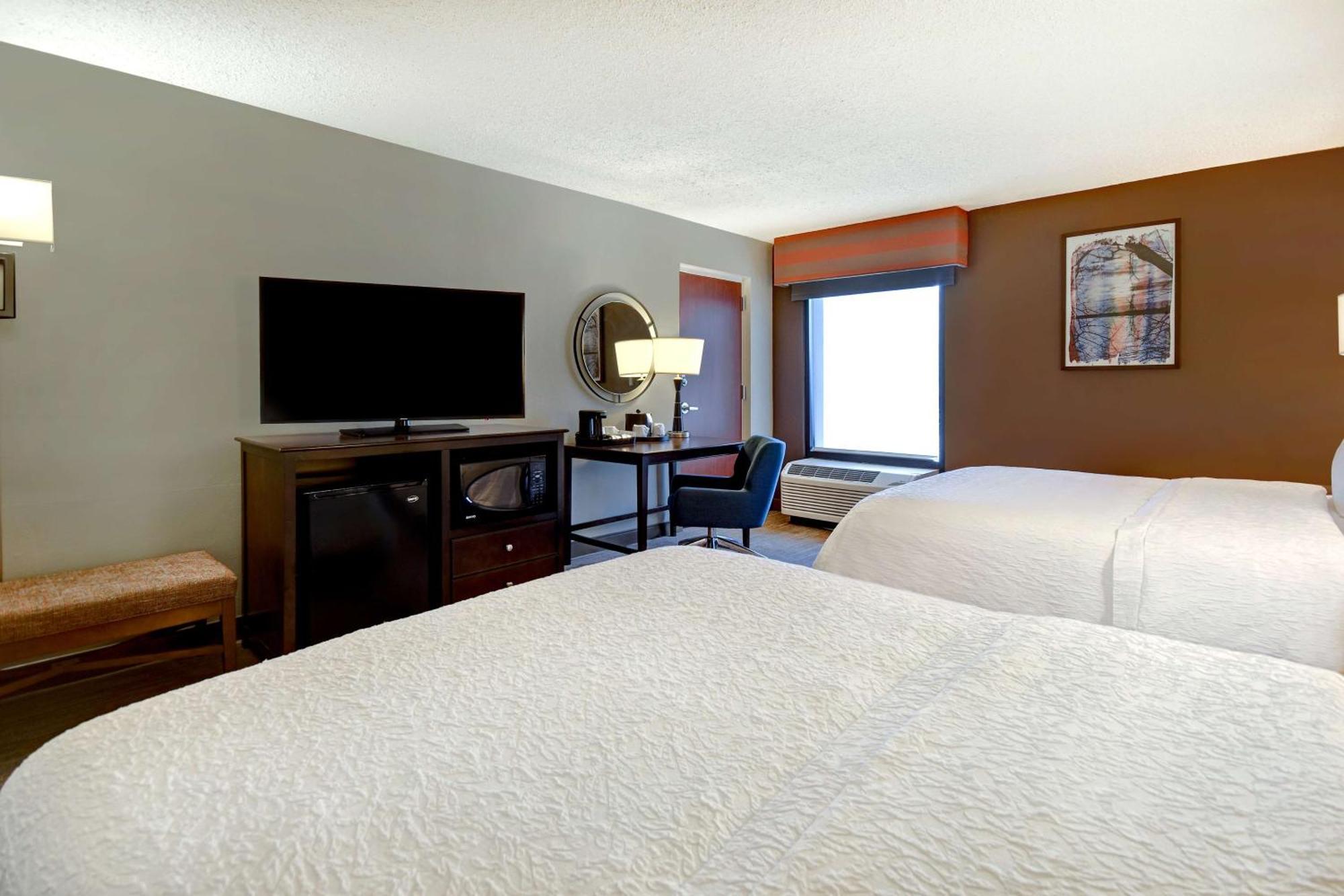 Hampton Inn & Suites Alexandria Old Town Area South Ngoại thất bức ảnh