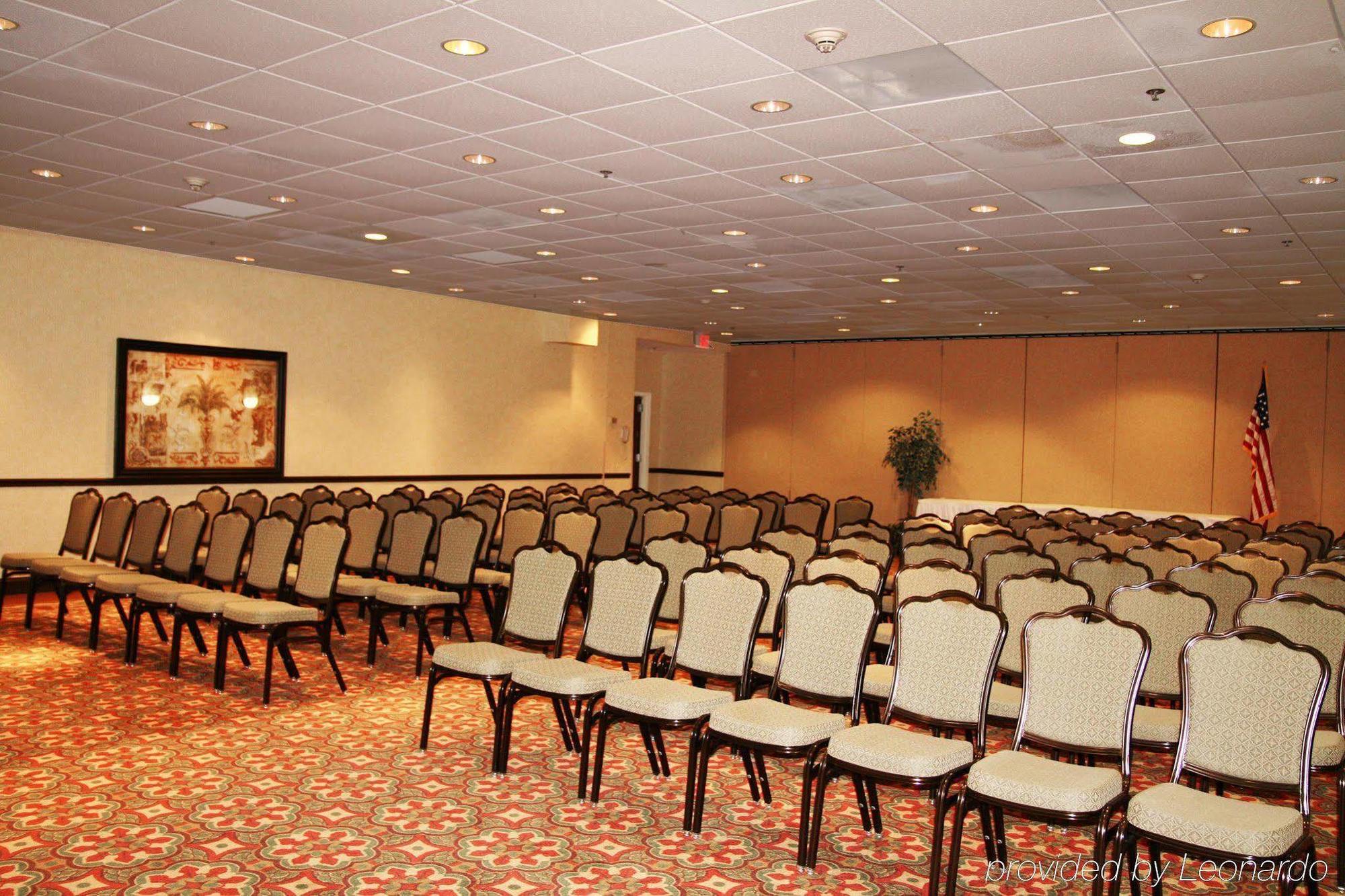 Hampton Inn & Suites Alexandria Old Town Area South Kinh doanh bức ảnh